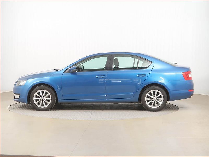 Škoda Octavia (2016) 1.6 TDI, Tempomat - fotka 3 z 16