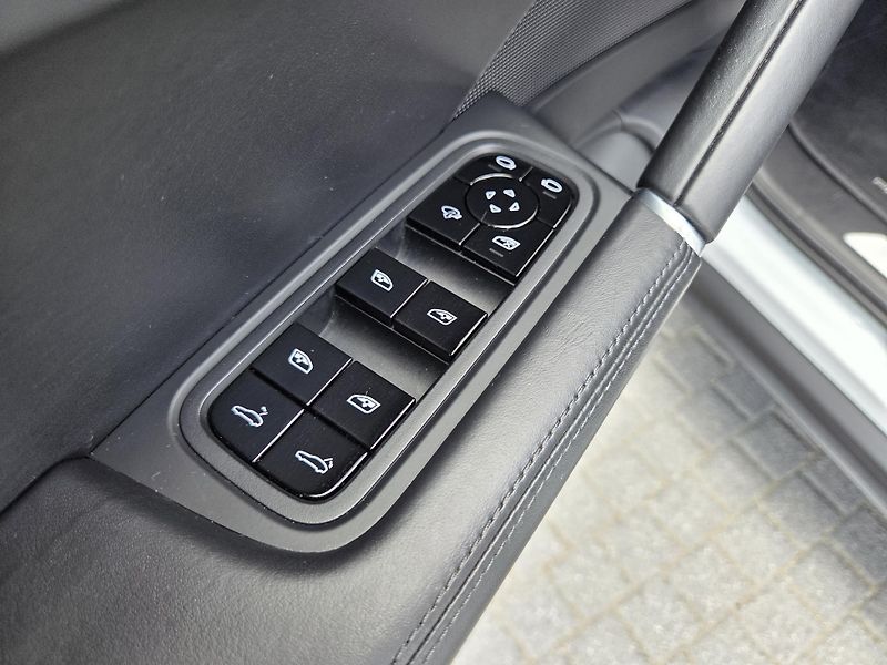 Porsche Cayenne COUPE 250kW ČR 1maj TOPvýbava - fotka 13 z 50