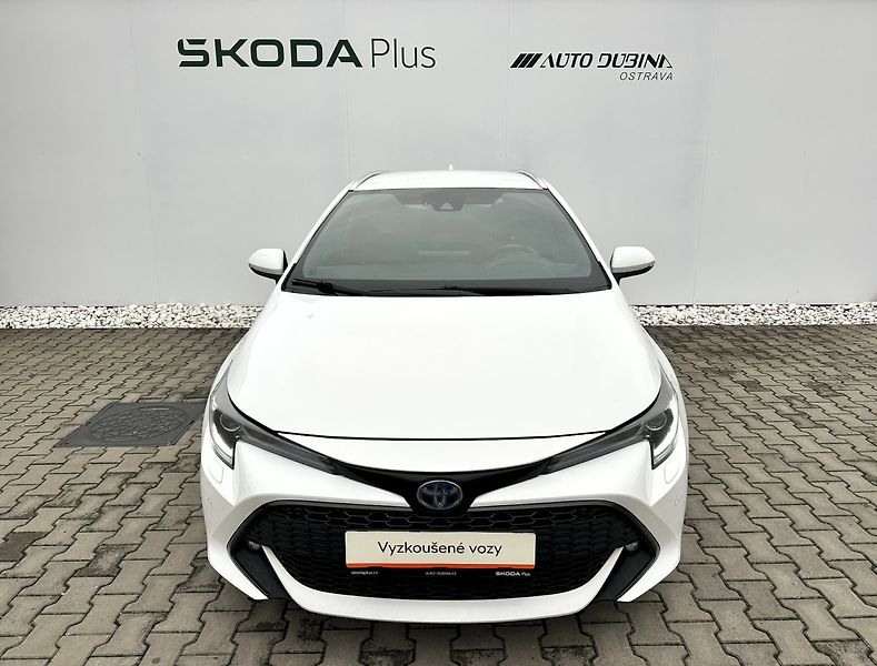 Toyota Corolla (2021) Touring 2.0 Hybrid 112kW e-CVT - fotka 4 z 29