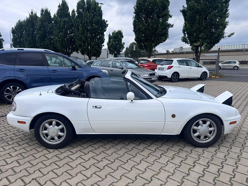 Mazda MX-5 (1990) NA 1,6i 85 KW MRKAČKA STK - fotka 7 z 47