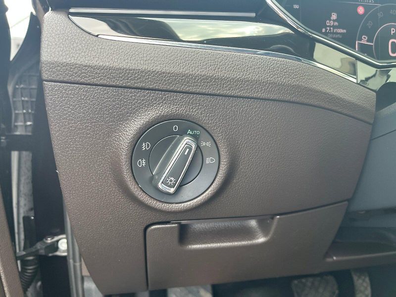 Škoda Superb (2020) 2.0 TDI 147kW L&K 4x4 DSG - fotka 17 z 32