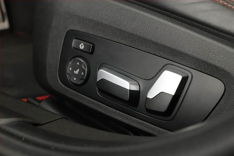 BMW Řada 3 (2021) M340i xDrive - fotka 11 z 22