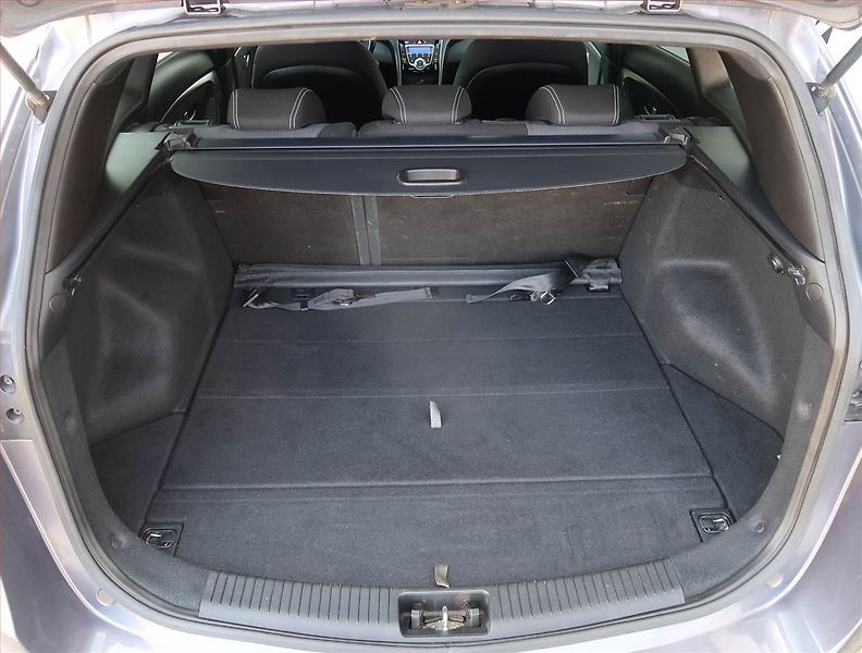 Hyundai i30 (2016) 1.6 GDI, ČR,1.maj, Serv.kniha - fotka 13 z 16