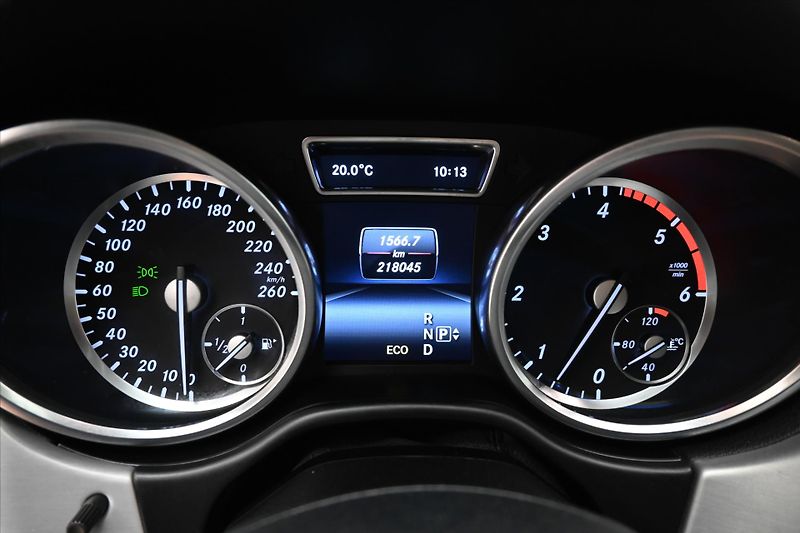 Mercedes-Benz Třídy M 3,0 350 CDI 190 kW 4MATIC Záru - fotka 16 z 29