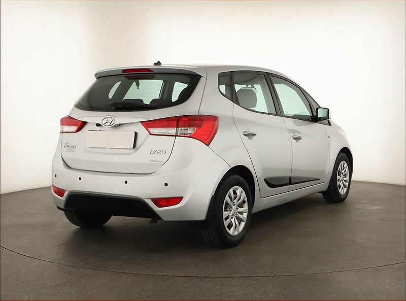 Hyundai ix20 (2017) 1.4 CVVT, Serv.kniha - fotka 5 z 12