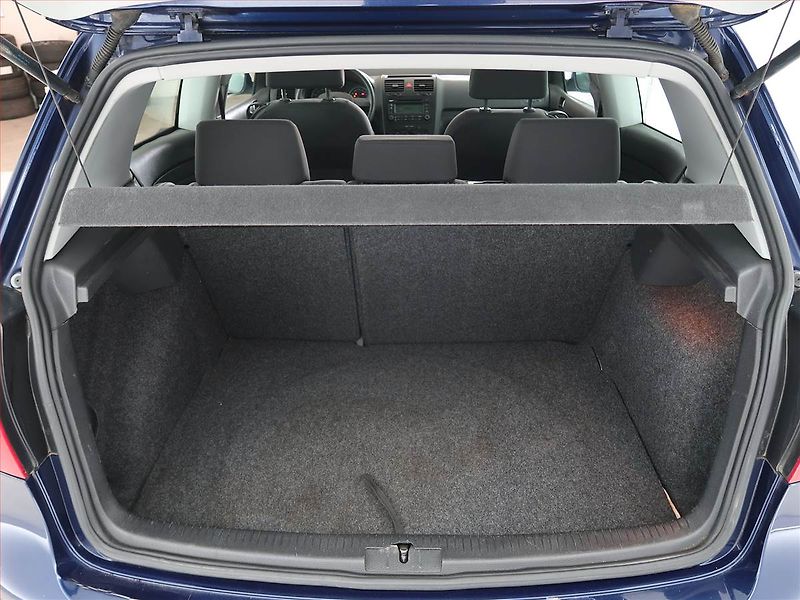 Volkswagen Golf (2005) 1.4 16V, jezdí výborně - fotka 13 z 14