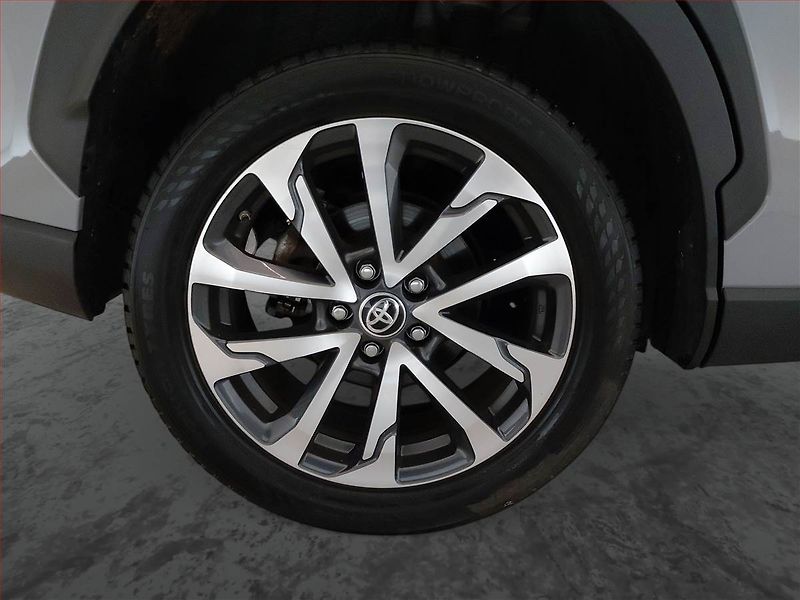 Toyota Corolla Cross (2024) Style 2.0 Hybrid 2WD - fotka 15 z 18