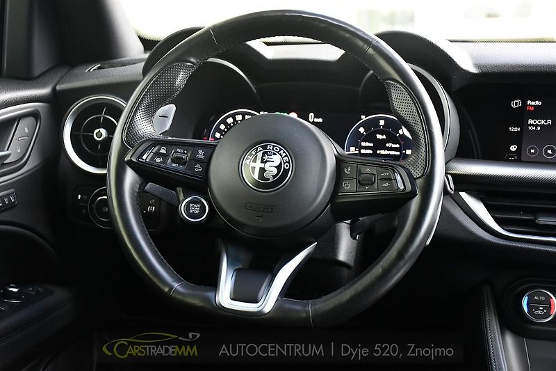 Alfa Romeo Stelvio 2.2 Diesel 16V 154kW Veloce Q4 - fotka 24 z 54