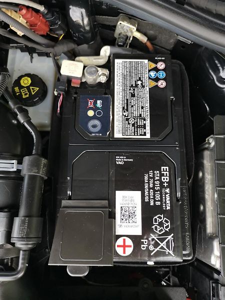 Volkswagen Passat HIGHLINE*110KW*LED*ALCANTARA* - fotka 79 z 85