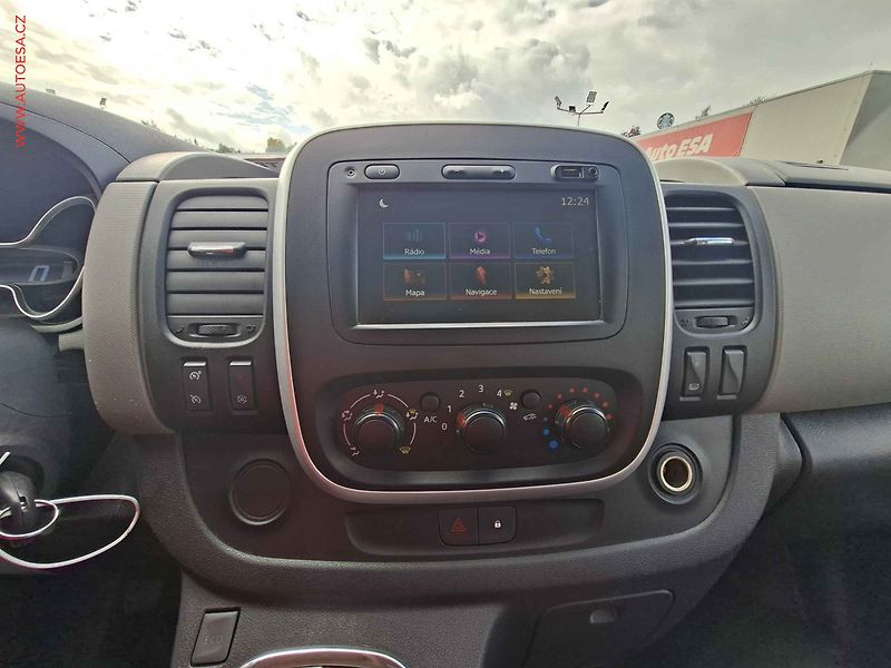 Renault Trafic (2019) 1.6dCi L2 9míst, 2.maj, AC - fotka 18 z 21