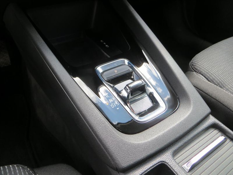Škoda Octavia 2,0 TDI 85kw Ambition DSG - fotka 14 z 26