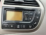 Citroën C4 Picasso (2013) 1.6 HDI, autoAC, temp - náhled 13