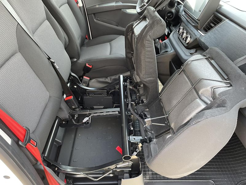 Renault Trafic (2026) VAN L2H1 150k RED - fotka 16 z 28