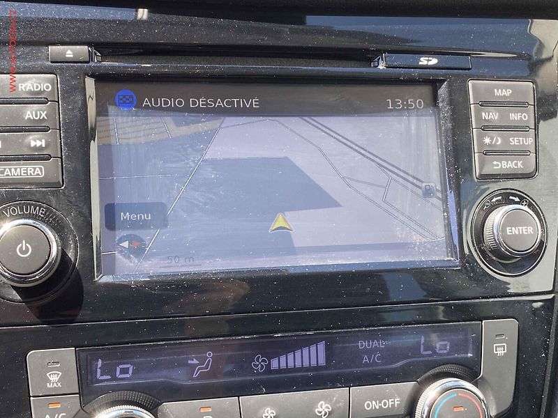 Nissan Qashqai (2014) 1.6 dCi, Acenta, navi, panor - fotka 15 z 16