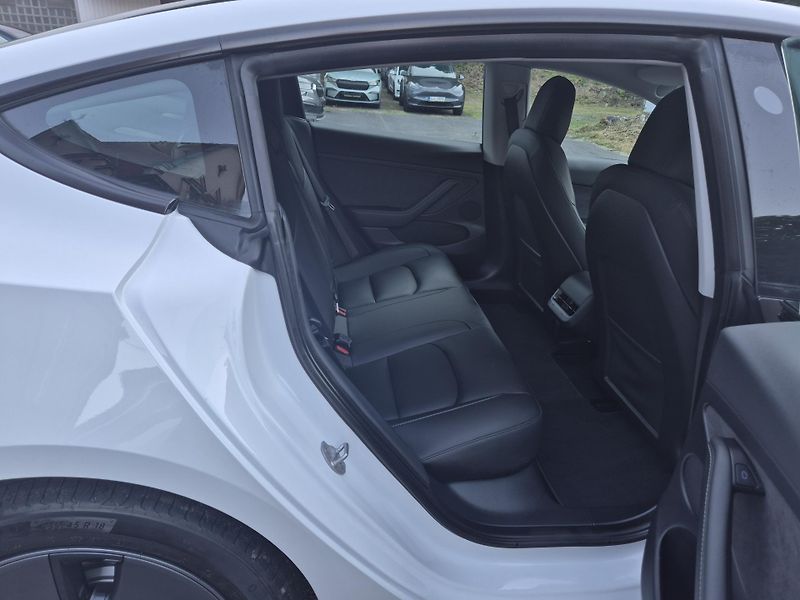 Tesla Model 3 LONG RANGE DUAL MOTOR SOH 91% - fotka 15 z 50