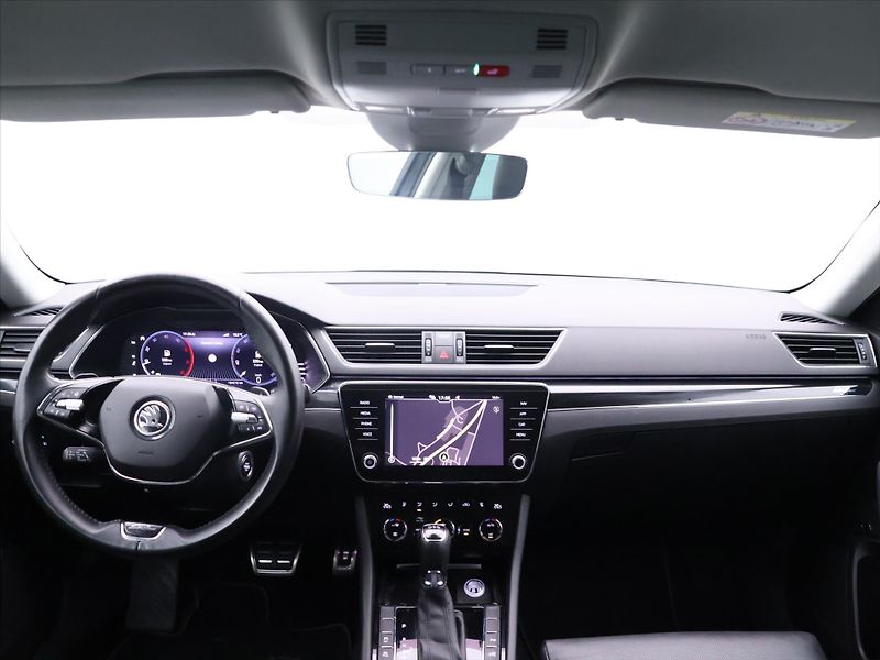 Škoda Superb 2,0 TDI 147kW L&K LED DSG CZ - fotka 27 z 36