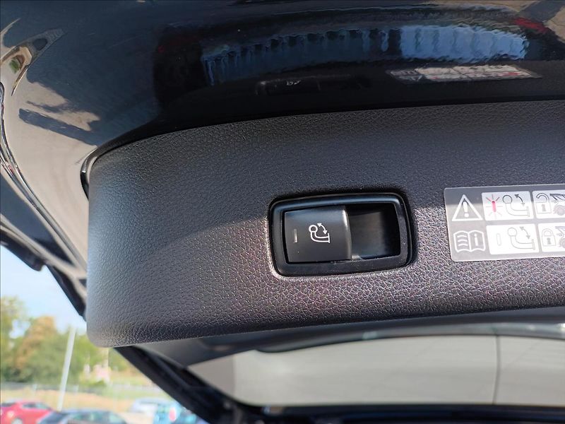 Mercedes-Benz GLS 3,0 350 d 4MATIC,DPH,TAŽNÉ - fotka 36 z 51