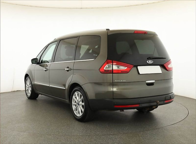 Ford Galaxy (2012) 2.0 TDCi, 7 míst, Tempomat - fotka 4 z 17