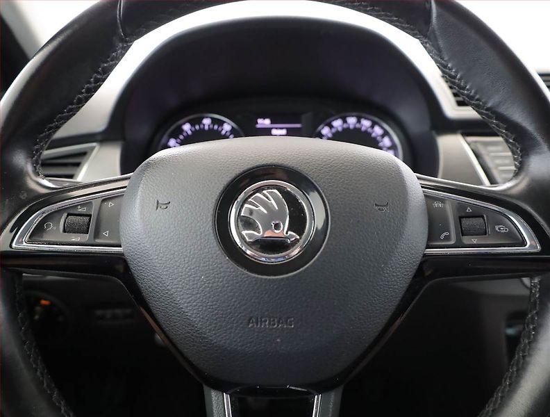 Škoda Fabia (2018) Style 1.0 TSI, Tempomat - fotka 8 z 19