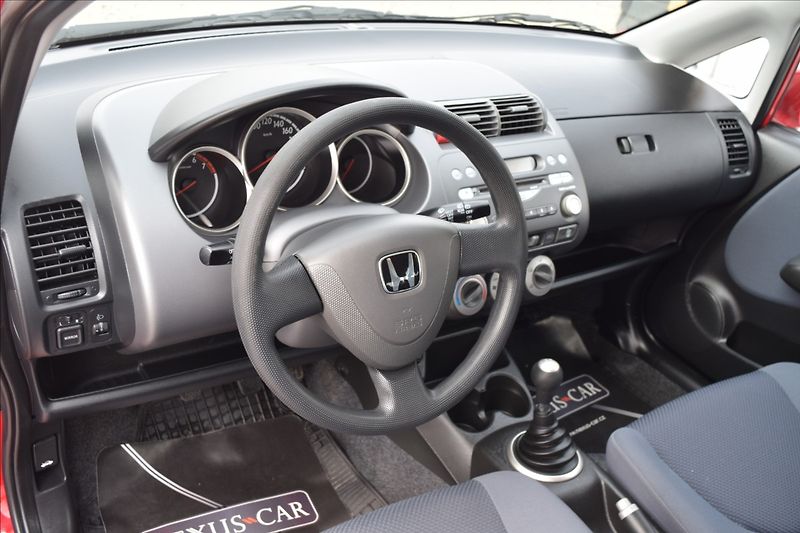 Honda Jazz 1,3 i 57KW NOVÁ STK BEZ KOROZE - fotka 16 z 45