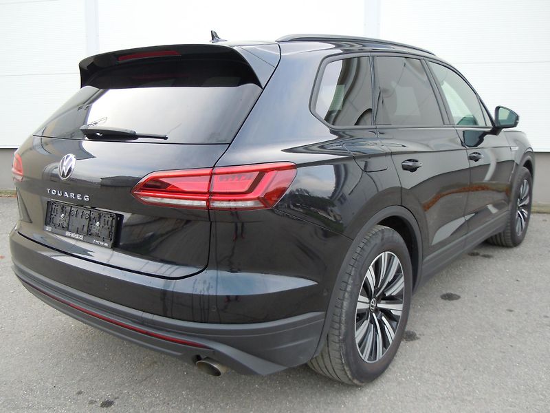 Volkswagen Touareg 3,0TDI VZDUCH KŮŽE HUD TAŽNÉ - fotka 10 z 40