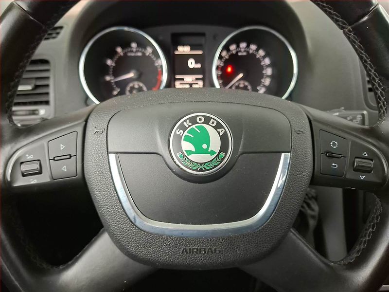 Škoda Yeti (2010) 1.4 TSI, Tempomat - fotka 15 z 15