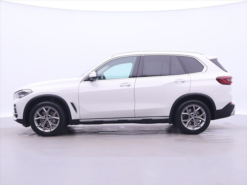 BMW X5 3,0 210kW XDrive30d CZ DPH - fotka 4 z 42
