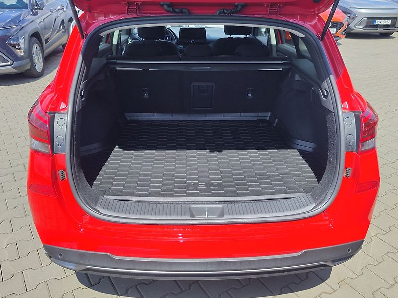 Hyundai i30 1.5 T-GDI/103kW Style Safety - fotka 9 z 36