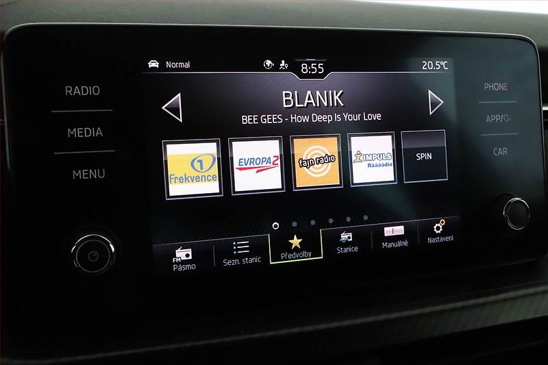 Škoda Scala (2022) Monte Carlo 1.0 TSI - fotka 9 z 15