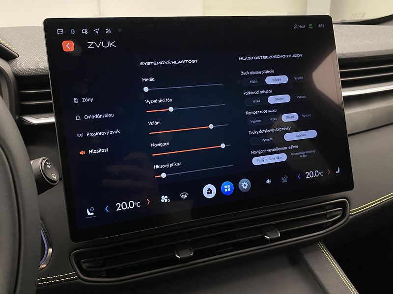 Lynk & Co 01 (2025) MORE PHEV AUT CZ 1.maj - fotka 62 z 95