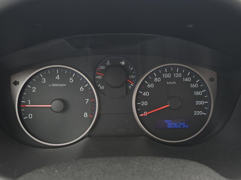 Hyundai i20 (2014) 1.2i 62kW, Klima - fotka 12 z 16
