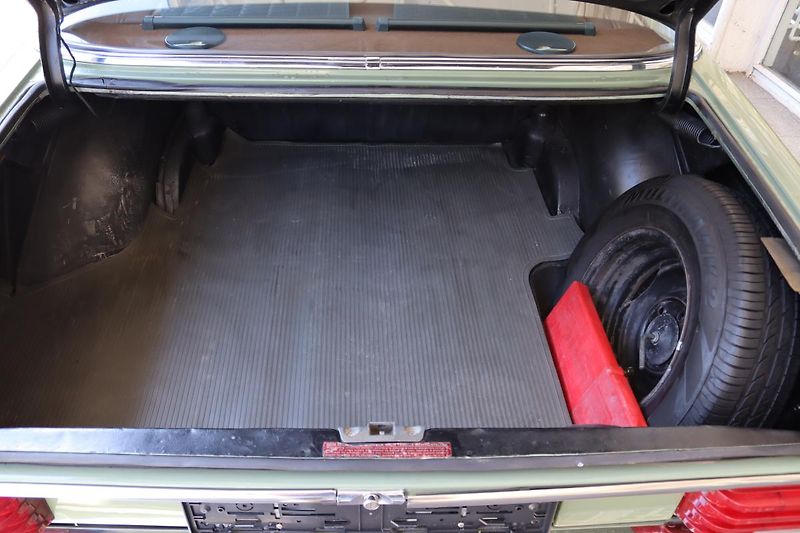 Mercedes-Benz 115 W115 230.4 manuál - fotka 40 z 50