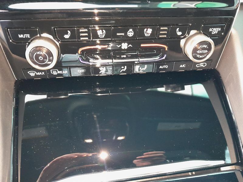 Jeep Grand Cherokee (2025) L 3,6 V6 Summit Reserve 7 míst - fotka 43 z 64