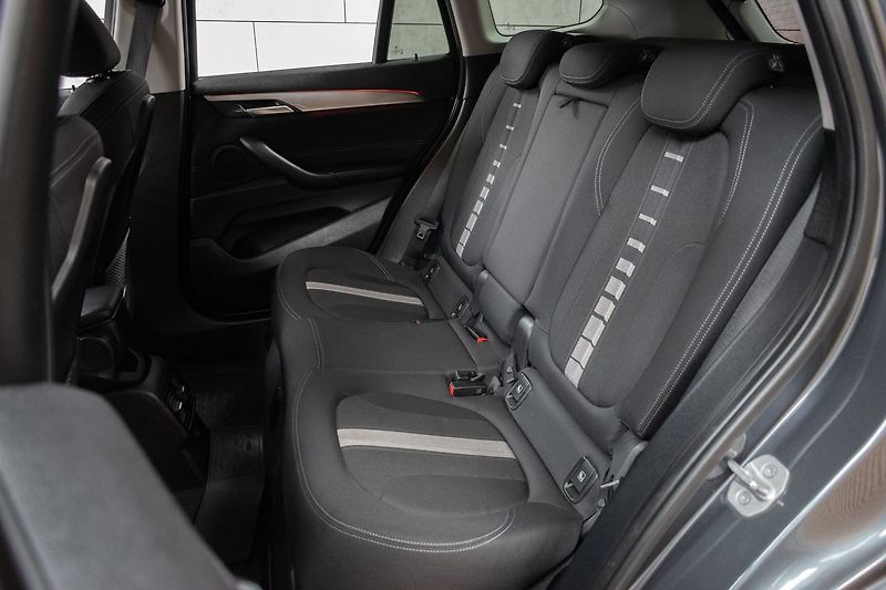 BMW X1 xDrive20d Sport Line*HEAD-UP* - fotka 11 z 42