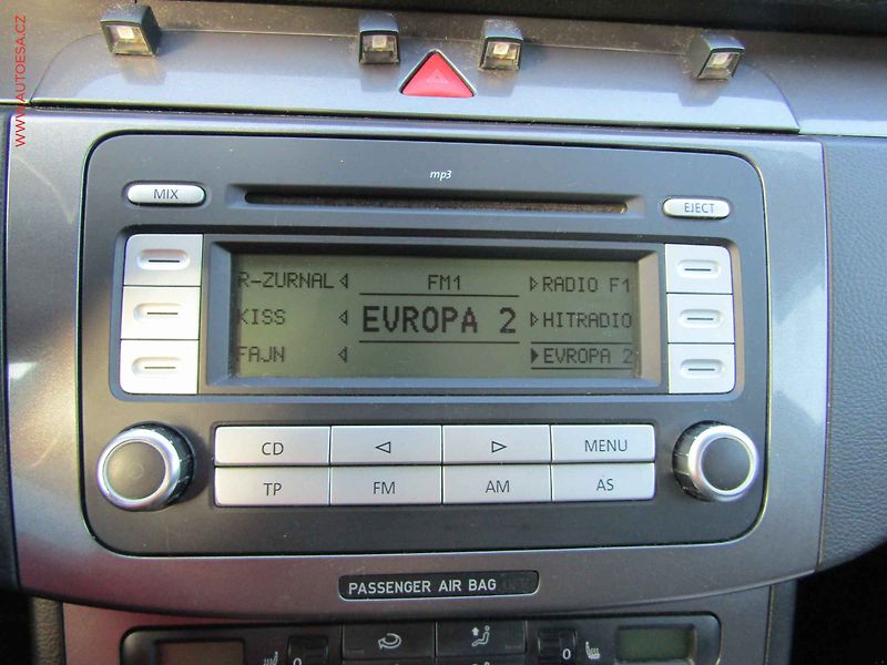 Volkswagen Passat (2008) 1.9TDi Variant, TZ, výhř.sed. - fotka 17 z 21