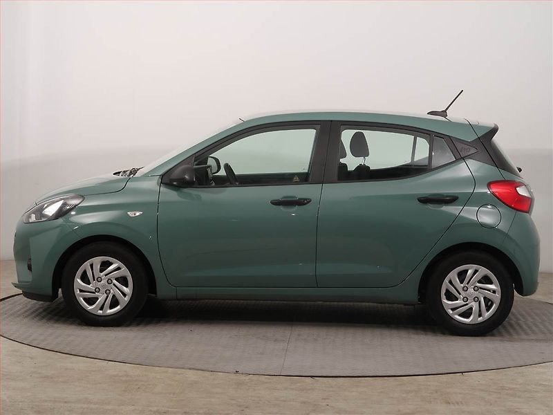 Hyundai i10 (2022) Comfort 1.0, ČR,1.maj - fotka 3 z 13