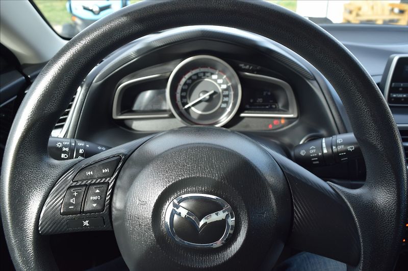 Mazda 3 1,5 74KW SKYAKTIV-G ALU KLIMA - fotka 26 z 38