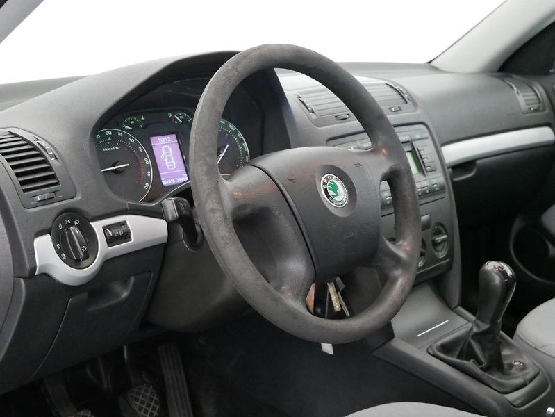 Škoda Octavia - fotka 14 z 21
