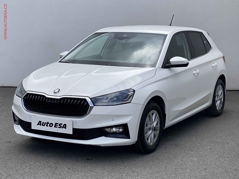 Škoda Fabia (2023) 1.0 TSi, 1.maj,ČR, Style - fotka 3 z 17