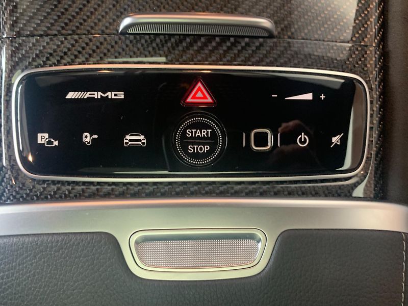 Mercedes-Benz EQE (2022) 43AMG 4MATIC - fotka 20 z 23