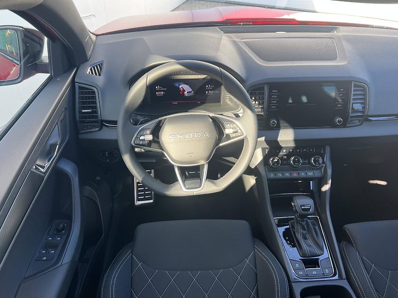 Škoda Karoq (2026) Sportline 7DSG 1,5TSI - fotka 4 z 6