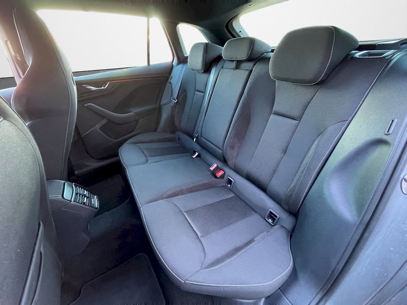 Škoda Scala (2024) 1.5 TSI 110kW DSG Drive Select - fotka 24 z 32