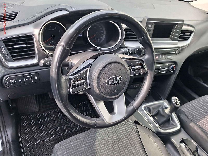 Kia Ceed (2019) 1.4CVVT, 1.maj,ČR, AC, tempo - fotka 12 z 16