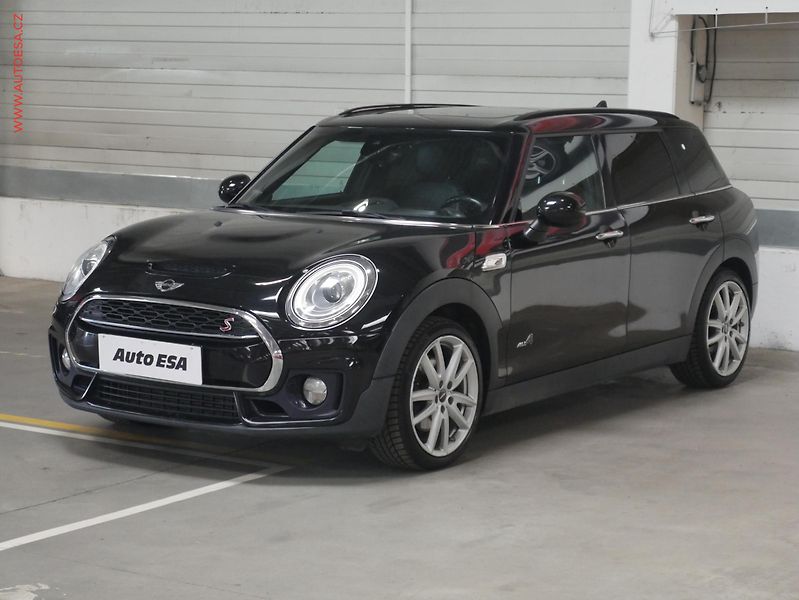 Mini Clubman (2016) 2.0 4x4, LED, panor, navi - fotka 3 z 19