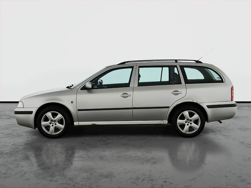 Škoda Octavia (2003) 1.6, nová STK, jezdí výborně - fotka 3 z 15