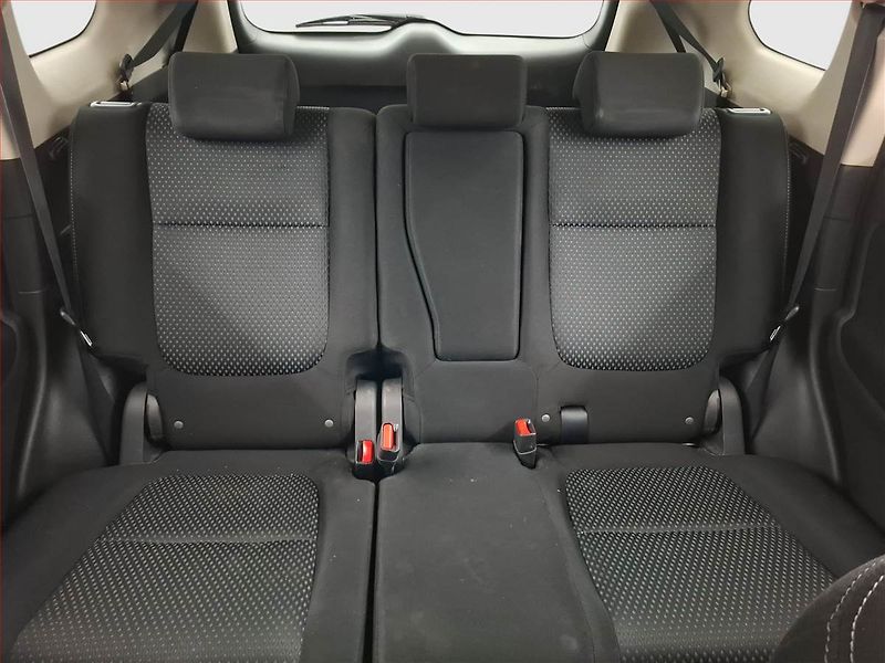 Mitsubishi Outlander (2017) 2.2 DI-D, 4X4, Automat - fotka 10 z 17