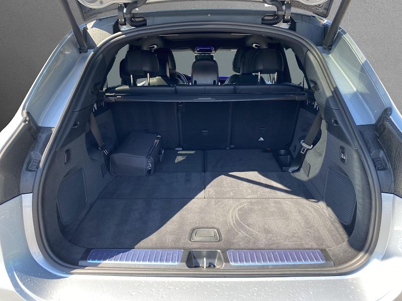 Mercedes-Benz EQS 580 4MATIC SUV AMG - fotka 18 z 27