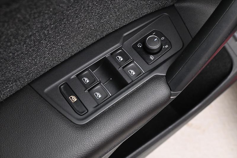 Seat Tarraco 2,0 TDI 147 kW 4x4 DSG XCELLEN - fotka 26 z 33