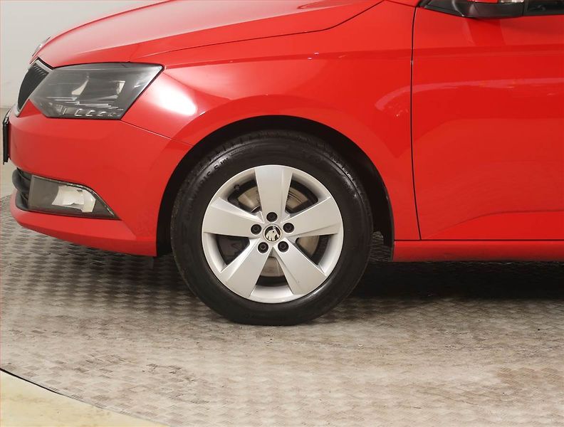 Škoda Fabia (2016) 1.2 TSI, Tempomat - fotka 14 z 17