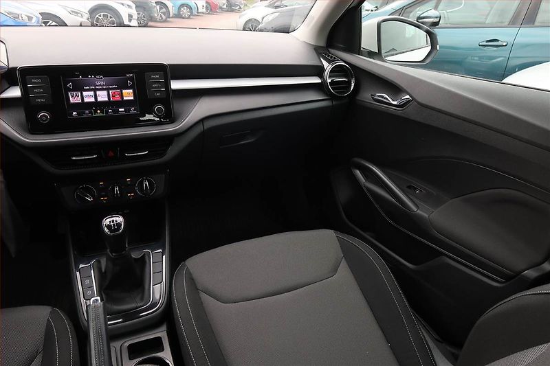 Škoda Fabia (2023) Ambition 1.0, ČR,1.maj - fotka 8 z 15